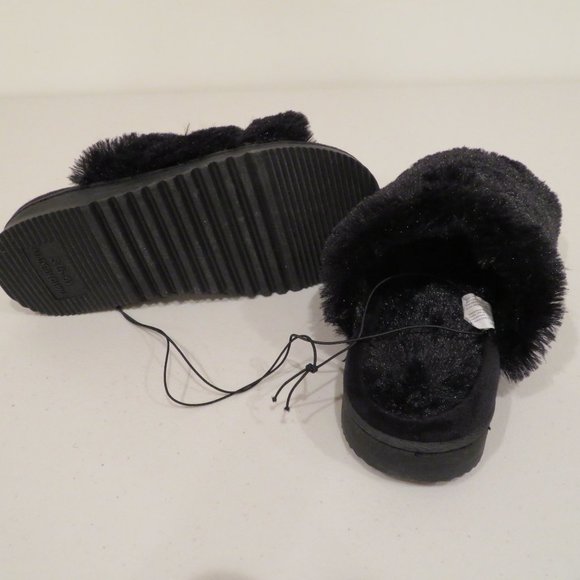 Women Small Black Slip-on Slippers Cozy Mountain Memory Foam Rubber Sole New - Picture 7 of 16